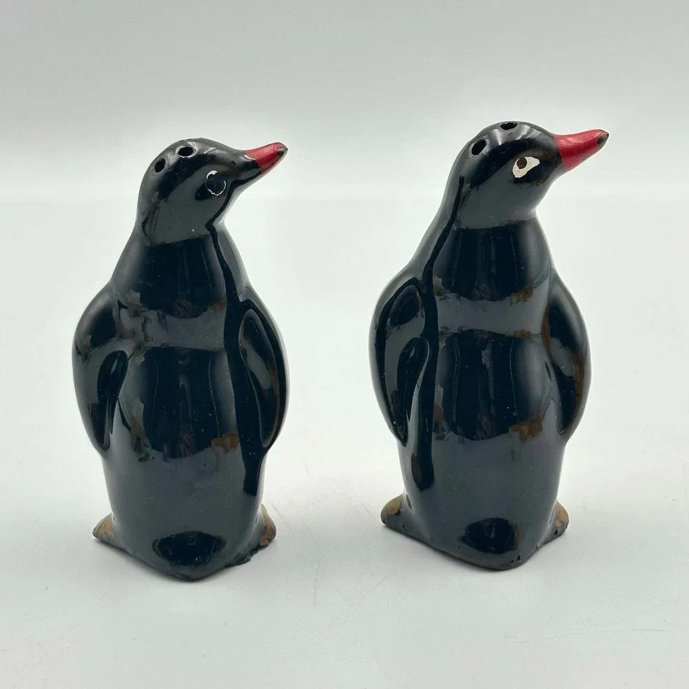 SP41-1-Vintage‎ salt & Pepper shakers penguin Japan